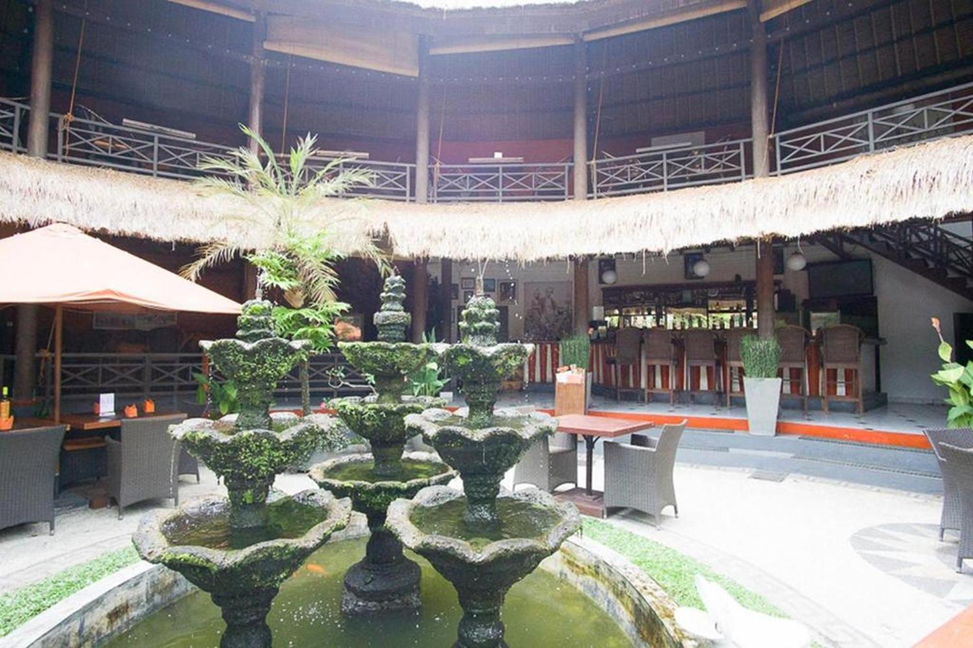Taman Unique Hotel Senggigi Exterior foto